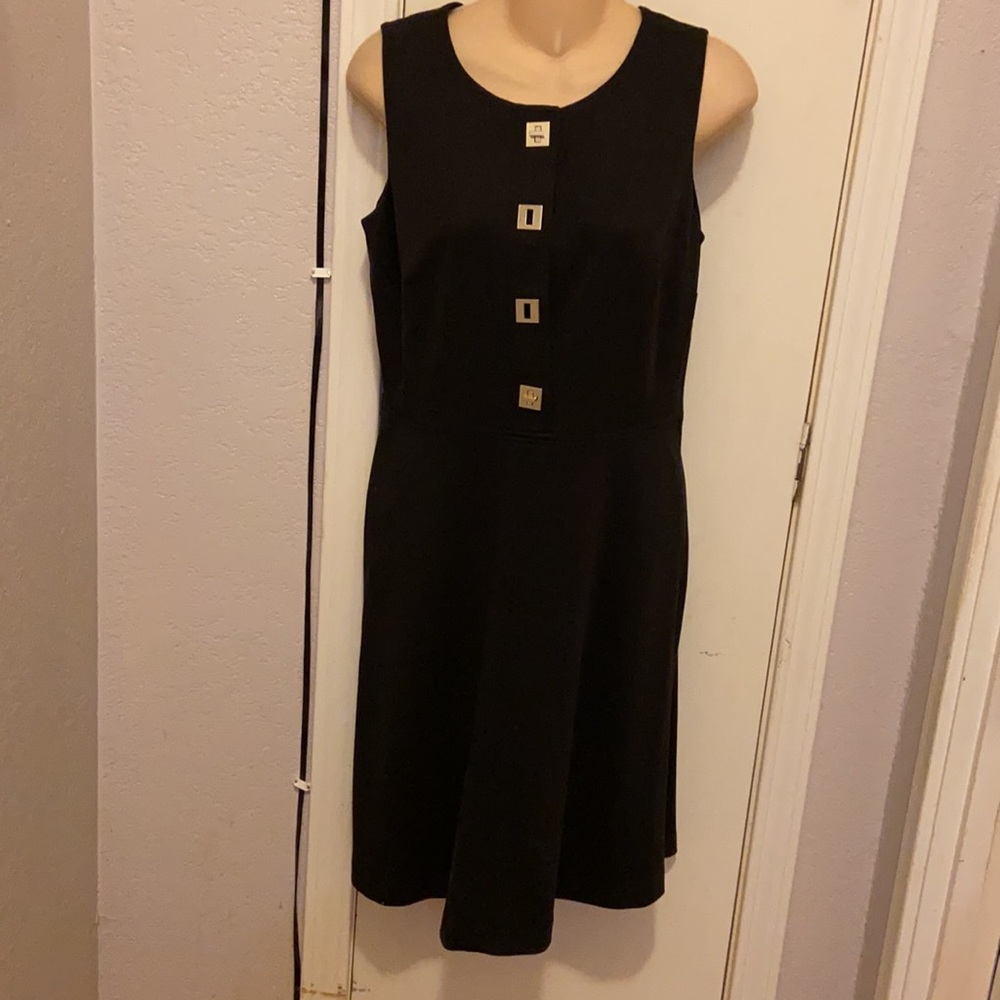 Dress - Picture 2 of 2